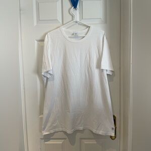 REIGNING CHAMP men’s tee
